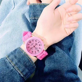 Solid Watch Moteriški laisvalaikio laikrodžiai Ladies Sports Simple Dress Quartz Rankinis laikrodis Moteriški laikrodžiai Relogios Feminino Casual Watch
