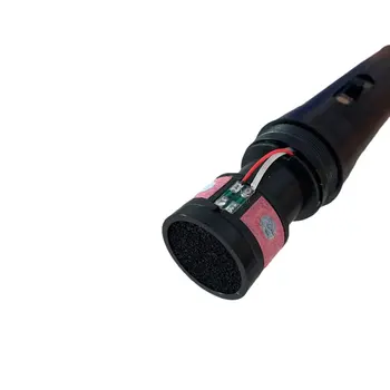 Bluetooth garsiakalbis Laidinis mikrofonas 3,5 mm karaokės mikrofonas Smūgiams atsparus mikrofono galvutė Įmontuota anti-noise medvilnė