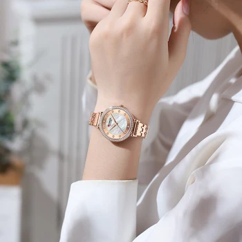 CURREN Nauji moteriški kvarciniai laikrodžiai su korpusais Ratukas Nerūdijančio plieno apyrankė Rankinis laikrodis moterims Prabangus cirkonio laikrodis